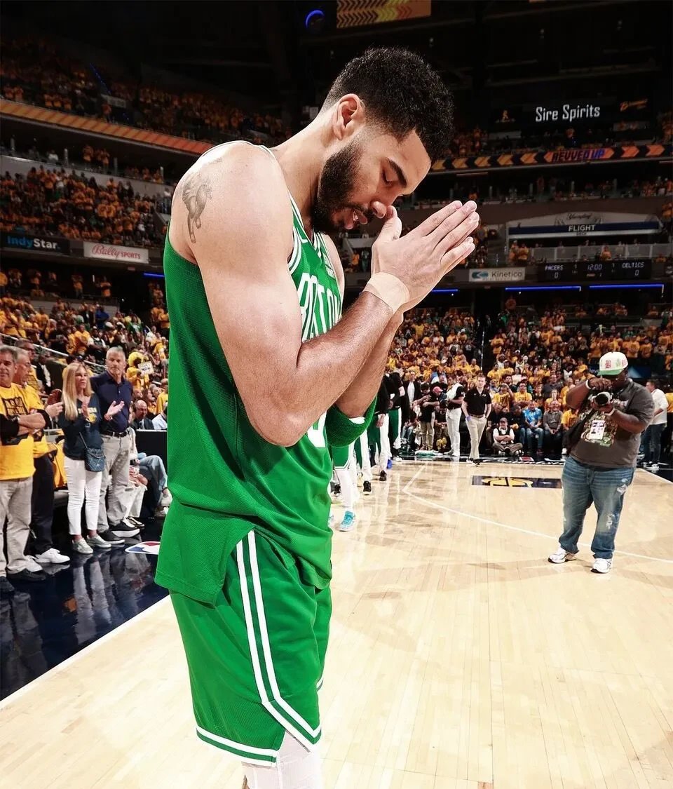 包含塔图姆重返赛场，刷新纪录首场状态出色，公牛观众沸腾！上演精彩一战的词条-九游体育官网